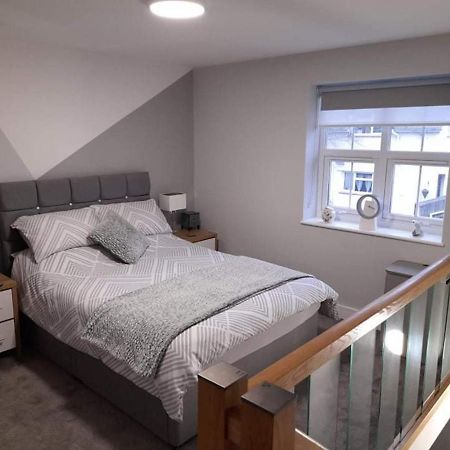 Outstanding Modern 1-Bed House In Chippenham Chippenham (Wiltshire) Luaran gambar