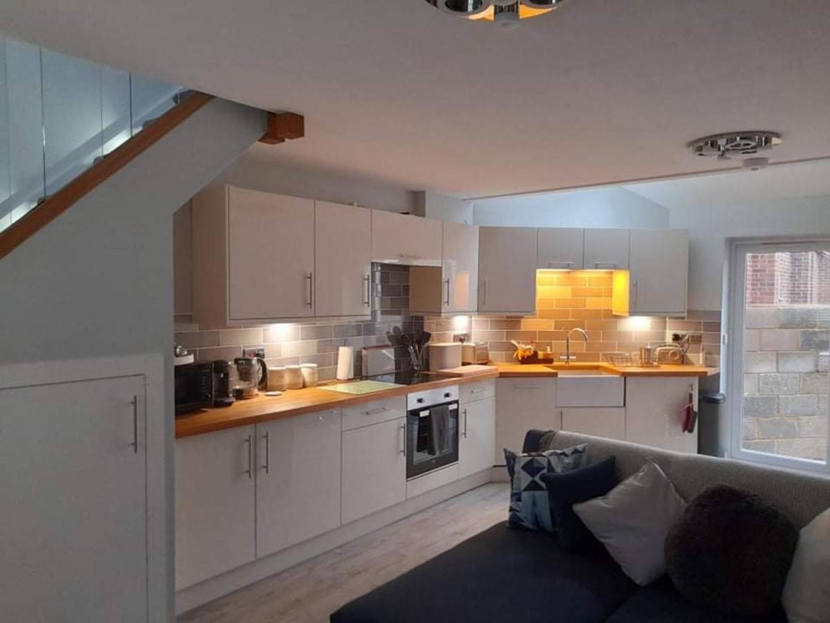 Outstanding Modern 1-Bed House In Chippenham Chippenham (Wiltshire) Luaran gambar