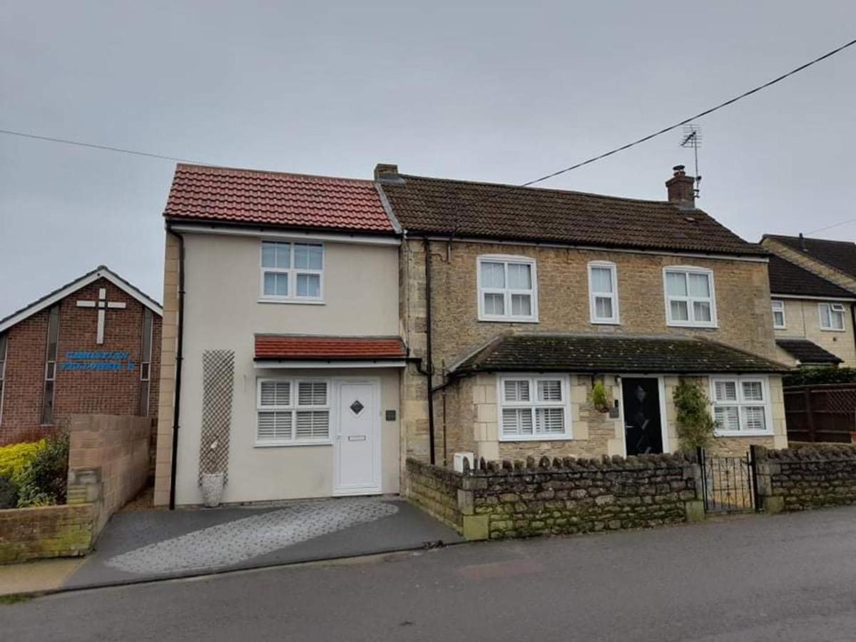 Outstanding Modern 1-Bed House In Chippenham Chippenham (Wiltshire) Luaran gambar