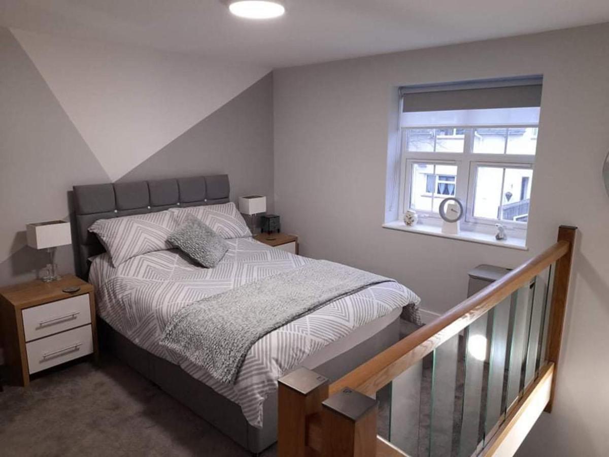 Outstanding Modern 1-Bed House In Chippenham Chippenham (Wiltshire) Luaran gambar